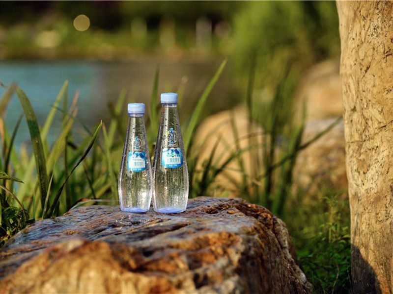 瓶装水