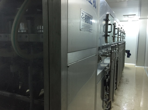 纯净水和矿泉水有啥区别？喝哪一种好？玉皇池天然矿泉水告诉你！